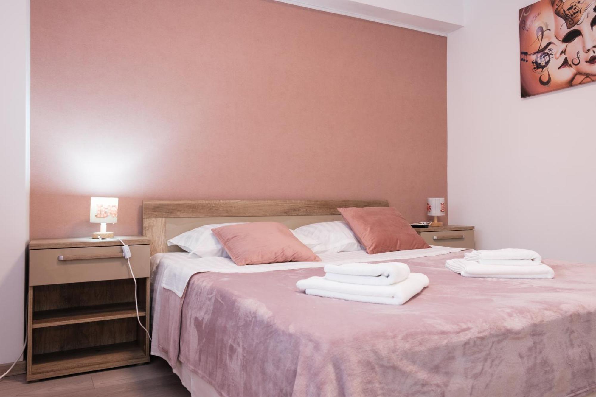 Apartament Konstanzer Stefan Cel Mare 15 Jassy Zewnętrze zdjęcie